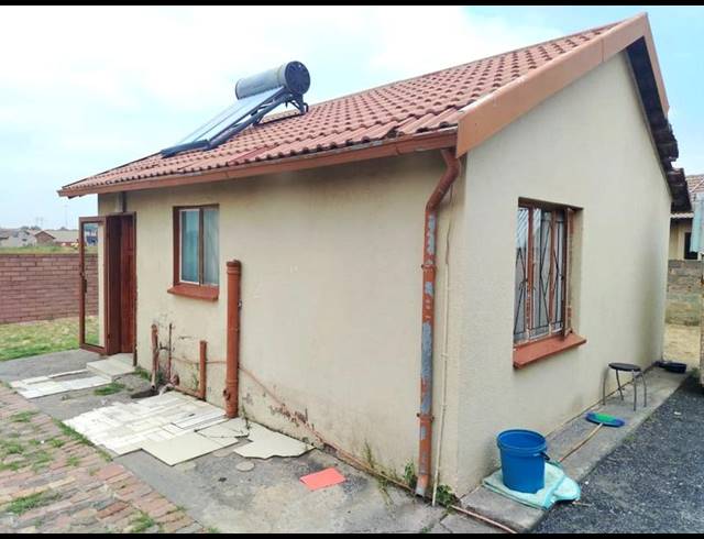 2 BEDROOM HOUSE FOR SALE IN KWA THEMA